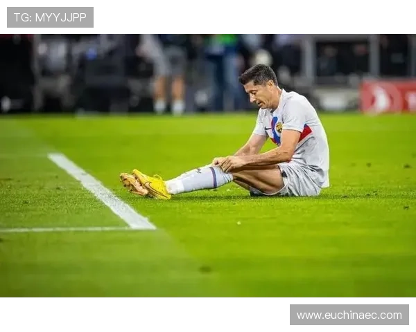 西甲焦点战莱万进球遭判无效 巴萨客场遗憾败给皇家社会 西甲焦点战莱万进球遭判无效 巴萨客场遗憾败给皇家社会