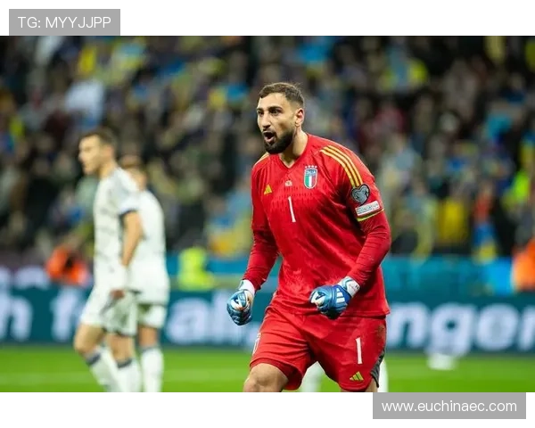 多纳鲁马勇猛出击铲断对手单刀展现门将风采