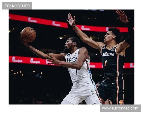 克拉克斯顿创造历史首次三双成篮网21世纪首位中锋三双球员